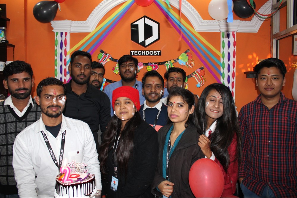 guests-techdost-birthday-party-celebration-software-company-office-meerut-delhi-ncr-5